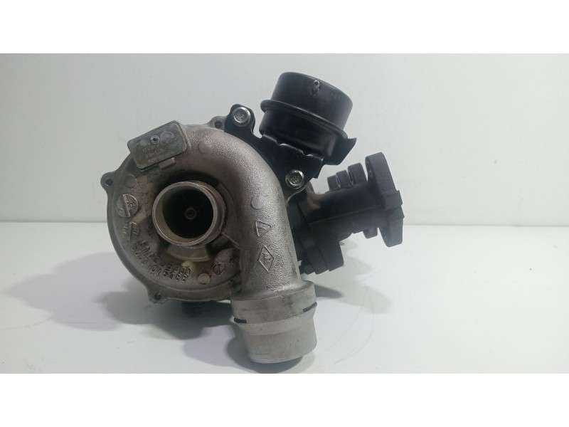 Recambio de turbocompresor para renault scenic iii 1.5 dci diesel fap referencia OEM IAM 82303720  