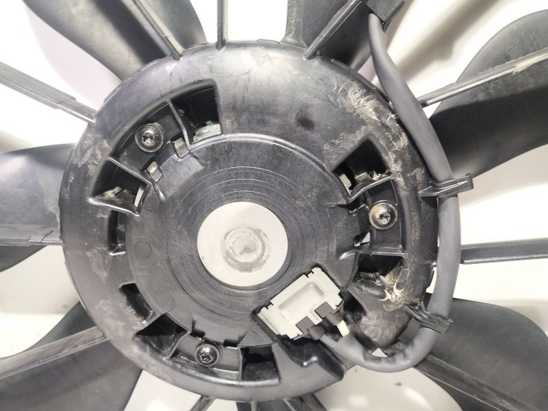 Recambio de electroventilador para mercedes-benz clase b (w246) b 200 cdi (246.208) referencia OEM IAM A2465000064  