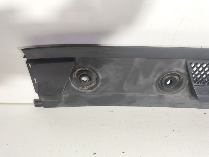 Recambio de moldura para mercedes-benz clase b sports tourer (w246, w242) b 180 cdi (246.200) referencia OEM IAM A2468300900  