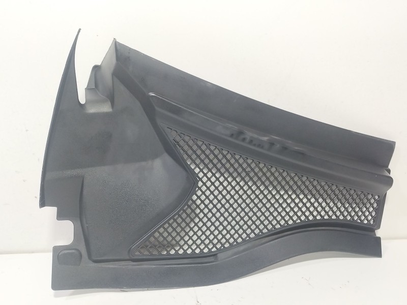 Recambio de moldura para mercedes-benz clase b sports tourer (w246, w242) b 180 cdi (246.200) referencia OEM IAM A2468350600  