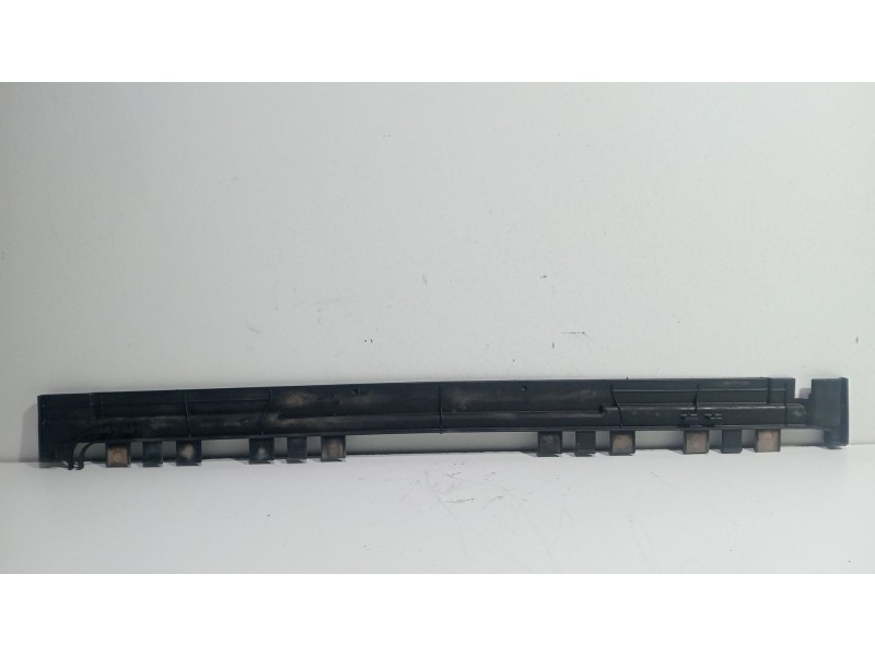 Recambio de moldura para mercedes-benz clase b sports tourer (w246, w242) b 180 cdi (246.200) referencia OEM IAM A2465051330  