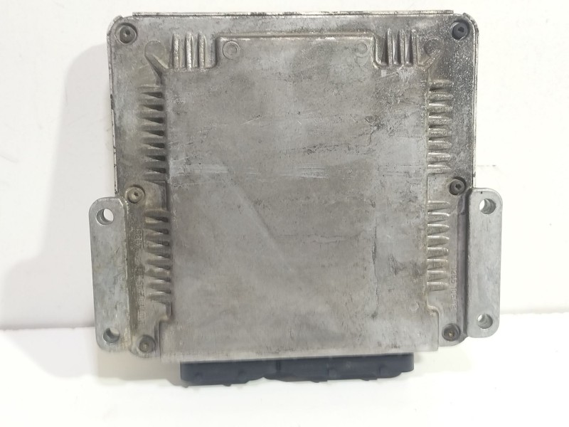 Recambio de centralita motor uce para chrysler jeep cherokee (kj) 2.5 crd básico referencia OEM IAM 0281010291  