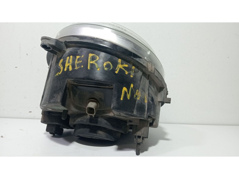 Recambio de faro izquierdo para chrysler jeep cherokee (kj) 2.5 crd básico referencia OEM IAM JEEP CHEROKEE (KJ) 2.5 CRD Básico 