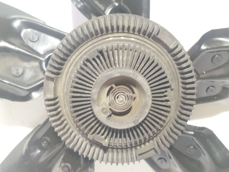 Recambio de ventilador viscoso motor para chrysler jeep cherokee (kj) 2.5 crd básico referencia OEM IAM 52079727AA  