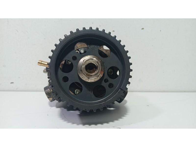 Recambio de bomba inyeccion para opel astra j (p10) 2.0 cdti (68) referencia OEM IAM 0445010193  