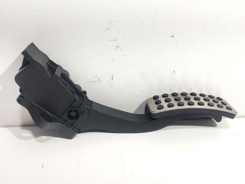 Recambio de potenciometro pedal para mercedes-benz clase b sports tourer (w246, w242) b 180 cdi (246.200) referencia OEM IAM A24