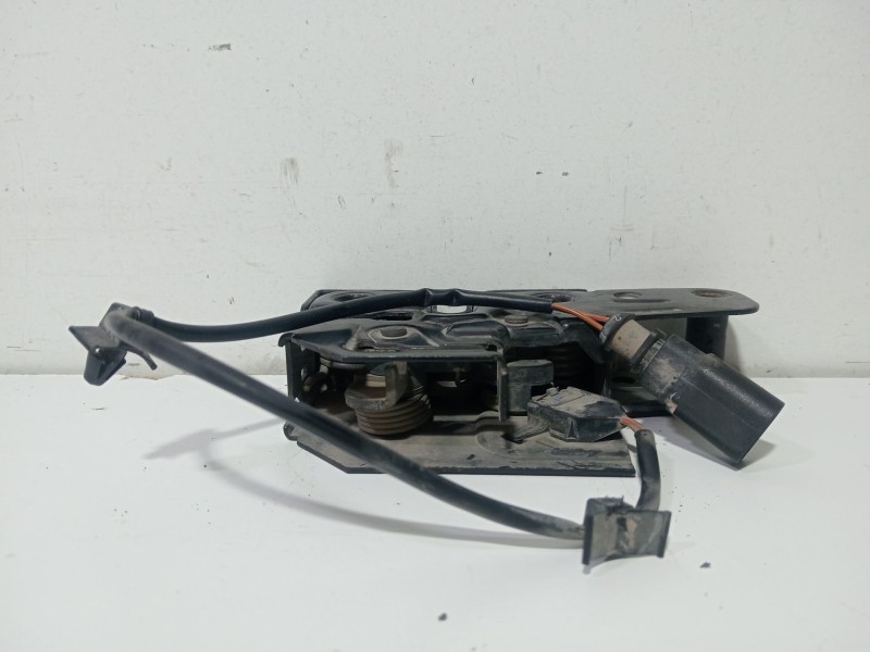 Recambio de cerradura maletero / porton para volkswagen polo iv (9n_, 9a_) 1.4 16v referencia OEM IAM POLO IV (9N_ 9A_) 1.4  