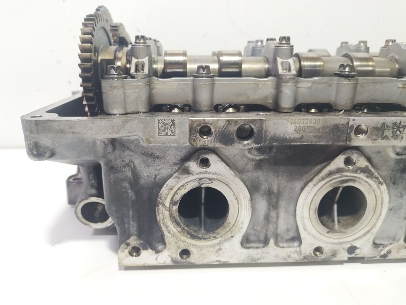 Recambio de culata para bmw serie 3 berlina (e90) 2.0 turbodiesel cat referencia OEM IAM 779767606  