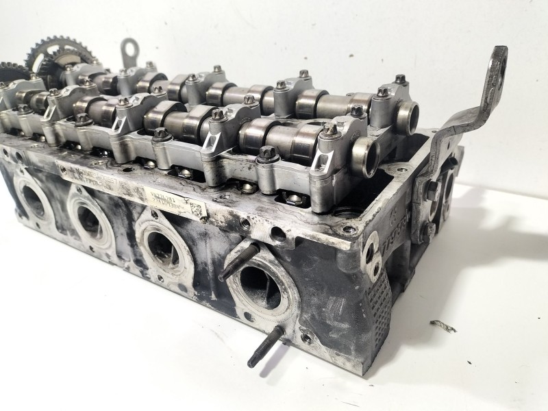 Recambio de culata para bmw serie 3 berlina (e90) 2.0 turbodiesel cat referencia OEM IAM 779767606  