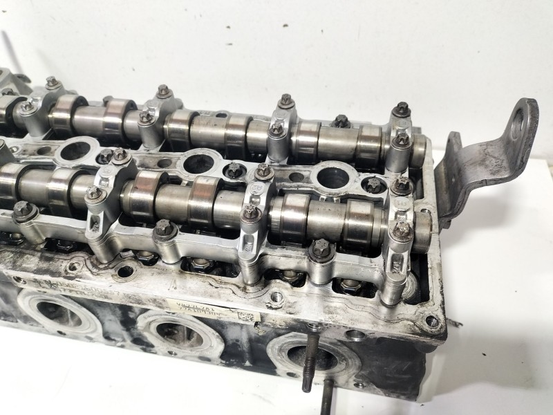 Recambio de culata para bmw serie 3 berlina (e90) 2.0 turbodiesel cat referencia OEM IAM 779767606  