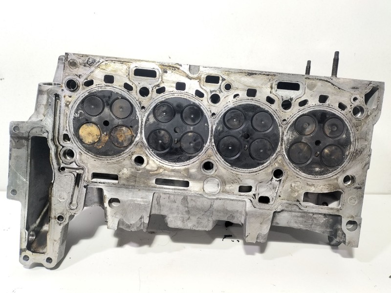 Recambio de culata para bmw serie 3 berlina (e90) 2.0 turbodiesel cat referencia OEM IAM 779767606  