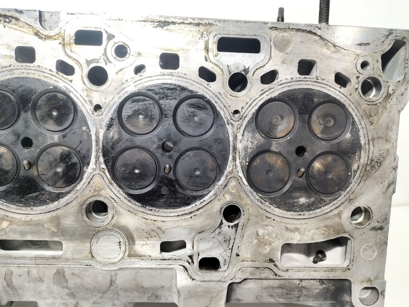 Recambio de culata para bmw serie 3 berlina (e90) 2.0 turbodiesel cat referencia OEM IAM 779767606  