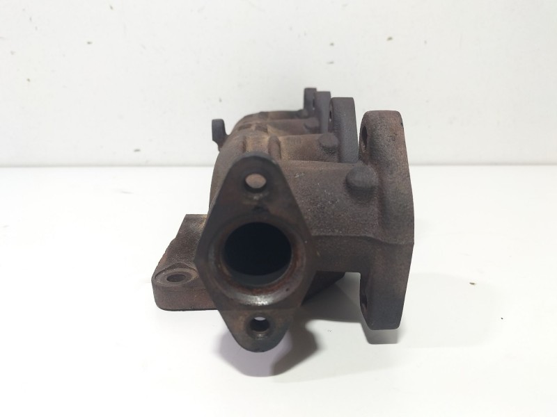 Recambio de colector escape para bmw serie 1 berlina (e81/e87) 2.0 turbodiesel cat referencia OEM IAM 781018203  