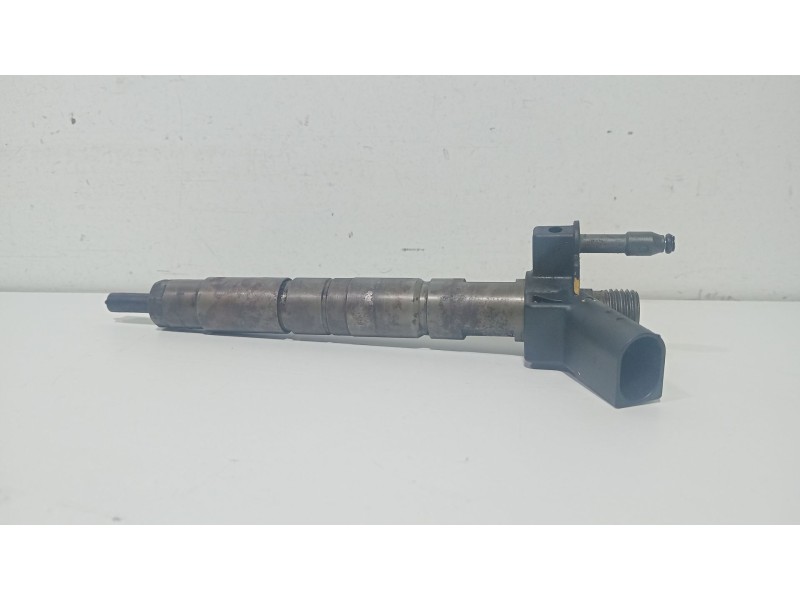 Recambio de inyector para bmw serie 5 touring (f11) 3.0 turbodiesel referencia OEM IAM 780542802  