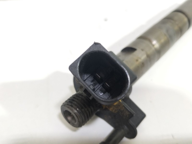 Recambio de inyector para bmw serie 5 touring (f11) 3.0 turbodiesel referencia OEM IAM 780542802  