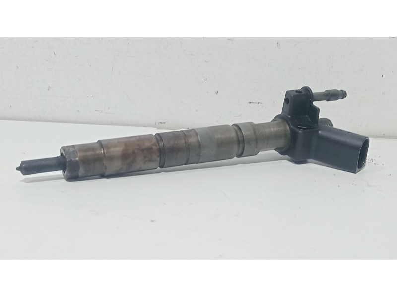 Recambio de inyector para bmw serie 5 touring (f11) 3.0 turbodiesel referencia OEM IAM 7805428002  