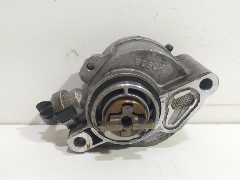 Recambio de depresor freno / bomba vacio para ford focus berlina (cap) 1.6 tdci cat referencia OEM IAM D156-3A2601T  