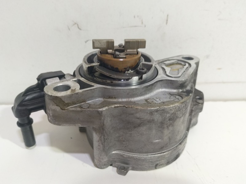 Recambio de depresor freno / bomba vacio para ford focus berlina (cap) 1.6 tdci cat referencia OEM IAM D156-3A2601T  