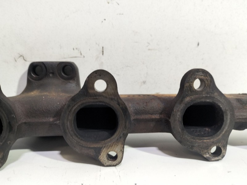 Recambio de colector escape para ford focus berlina (cap) 1.6 tdci cat referencia OEM IAM 648028  