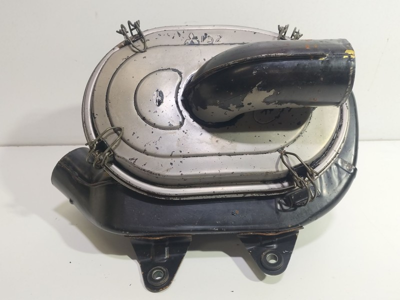 Recambio de caja filtro aire para mitsubishi montero (l040) 2500 td (2-ptas.) referencia OEM IAM MONTERO (L040) 2500 TD (2-ptas.