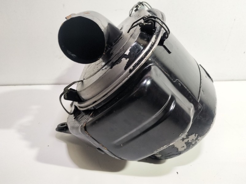 Recambio de caja filtro aire para mitsubishi montero (l040) 2500 td (2-ptas.) referencia OEM IAM MONTERO (L040) 2500 TD (2-ptas.