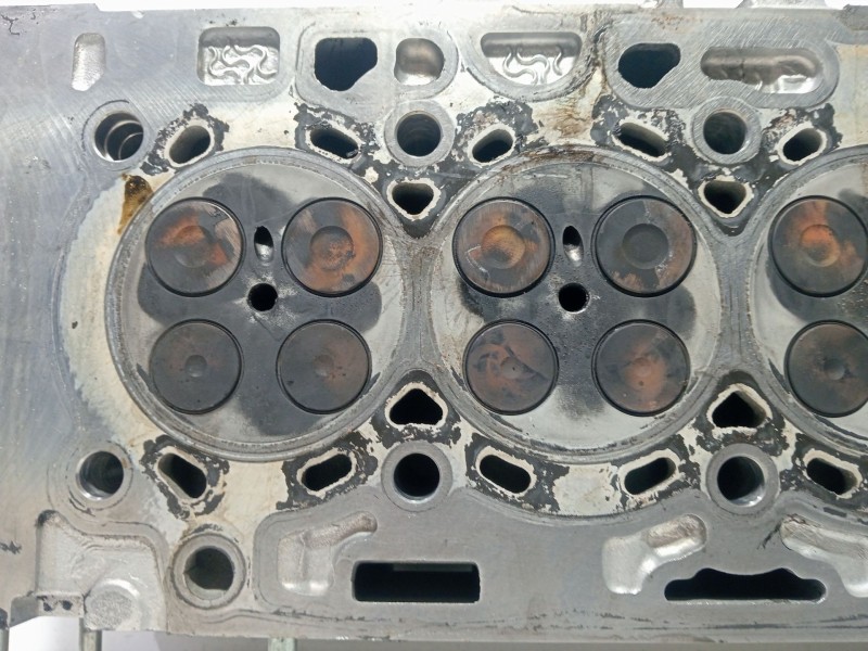 Recambio de culata para peugeot 407 1.6 hdi referencia OEM IAM 9655911480  