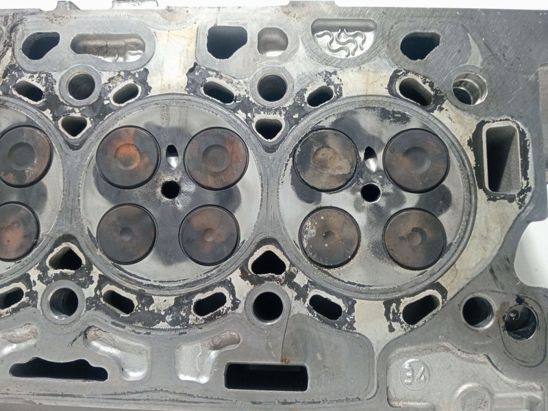 Recambio de culata para peugeot 407 1.6 hdi referencia OEM IAM 9655911480  