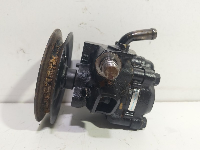 Recambio de bomba direccion para mitsubishi montero (l040) 2500 td (2-ptas.) referencia OEM IAM 78088  