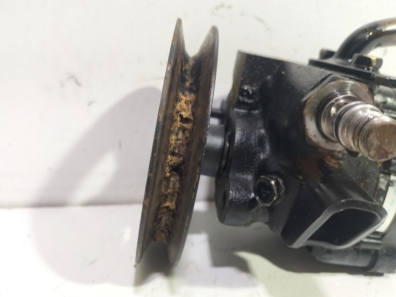 Recambio de bomba direccion para mitsubishi montero (l040) 2500 td (2-ptas.) referencia OEM IAM 78088  