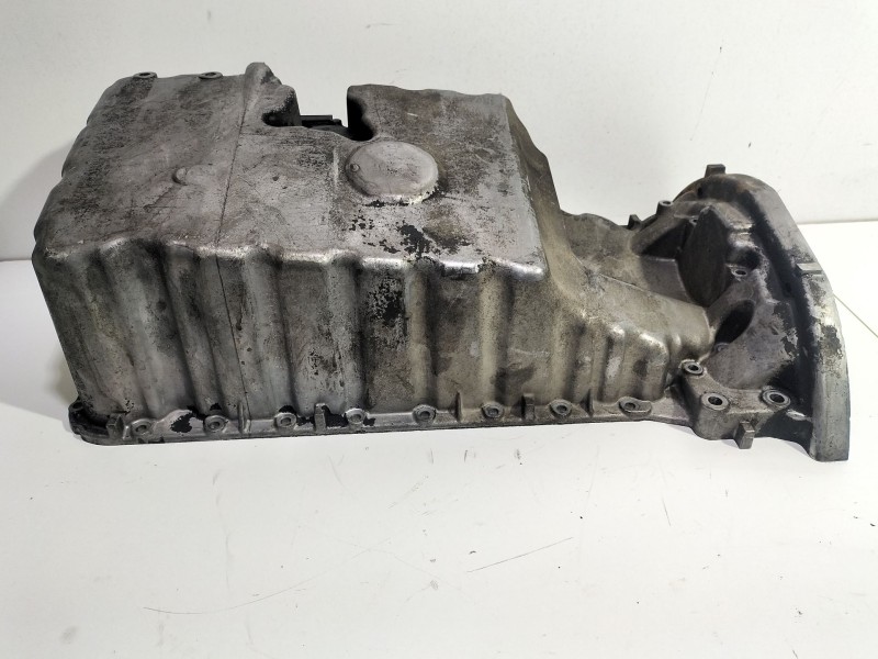 Recambio de carter para mercedes-benz sprinter 02.00  caja abierta 2.2 cdi cat referencia OEM IAM R6110140902  