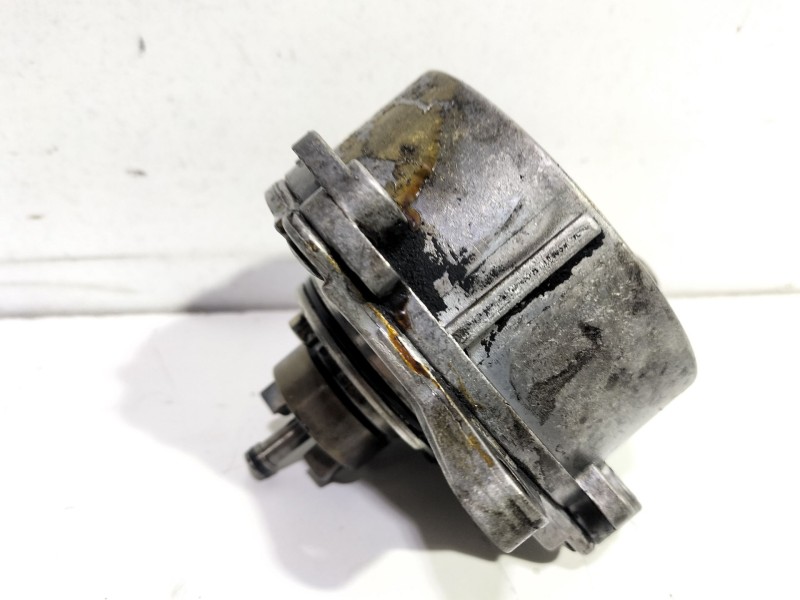 Recambio de depresor freno / bomba vacio para mercedes-benz sprinter 02.00  caja abierta 2.2 cdi cat referencia OEM IAM A6112300