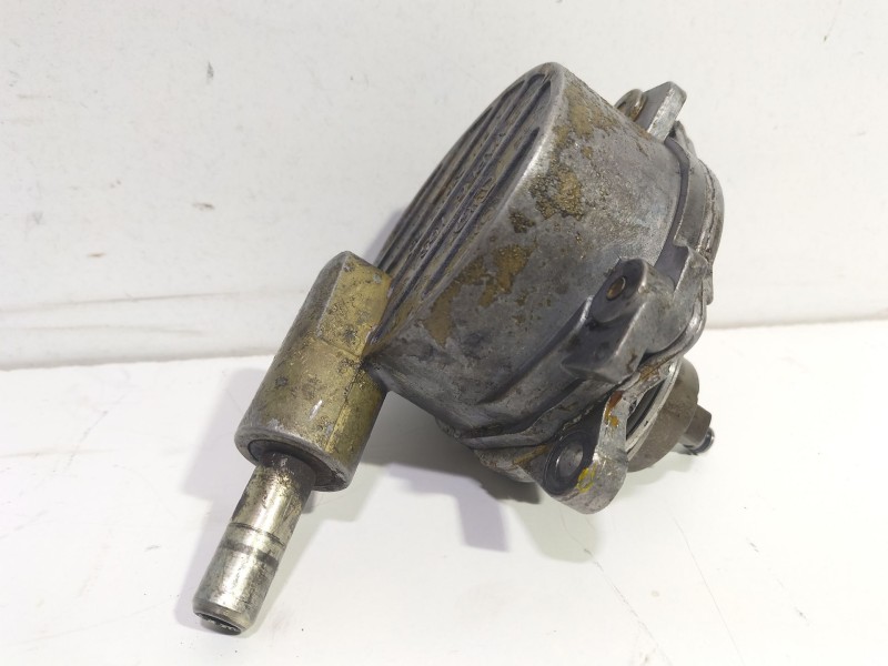 Recambio de depresor freno / bomba vacio para mercedes-benz sprinter 02.00  caja abierta 2.2 cdi cat referencia OEM IAM A6112300