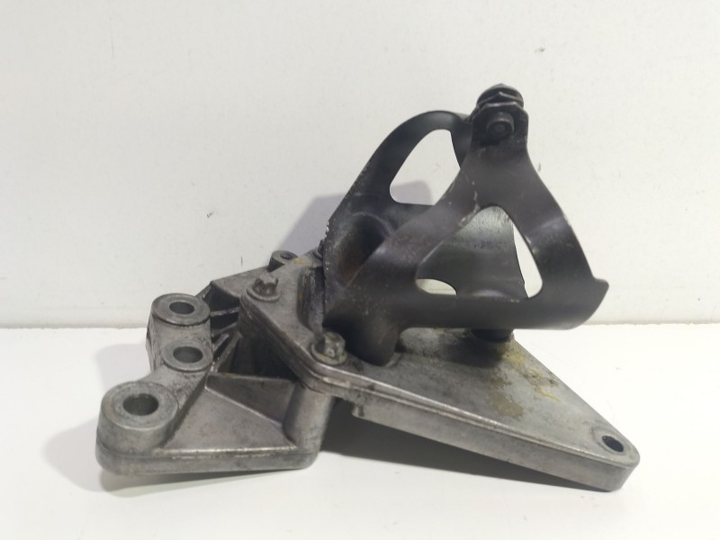 Recambio de soporte filtro gasoil para mercedes-benz sprinter 02.00  caja abierta 2.2 cdi cat referencia OEM IAM 6110981139  