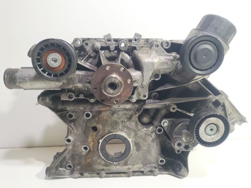 Recambio de tapa distribucion para mercedes-benz sprinter 02.00  caja cerrada 311 cdi (903.661-662) referencia OEM IAM R61101510