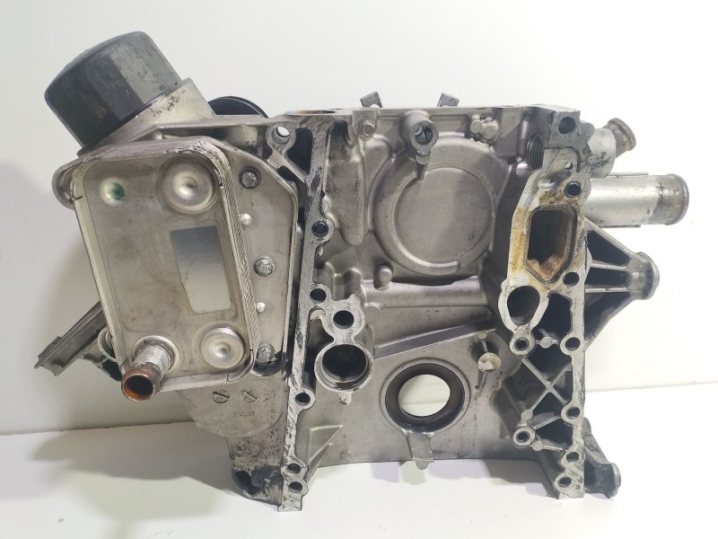 Recambio de tapa distribucion para mercedes-benz sprinter 02.00  caja cerrada 311 cdi (903.661-662) referencia OEM IAM R61101510