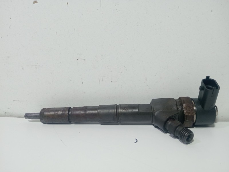 Recambio de inyector para opel insignia a (g09) 2.0 cdti (68) referencia OEM IAM 0445110327  
