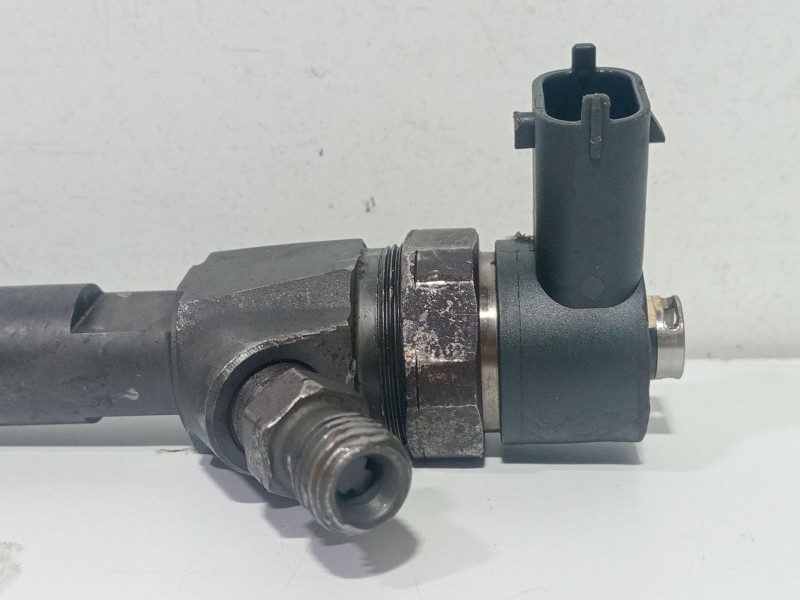 Recambio de inyector para opel insignia a (g09) 2.0 cdti (68) referencia OEM IAM 0445110327  