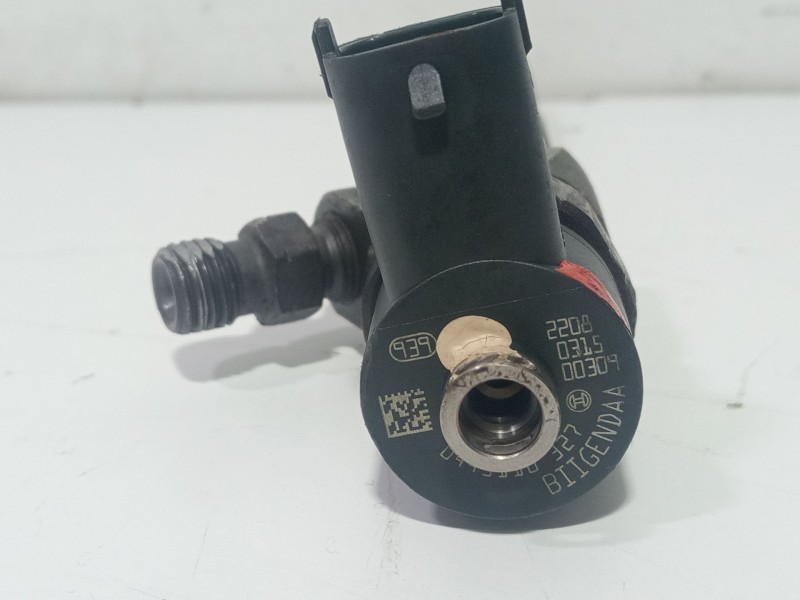 Recambio de inyector para opel insignia a (g09) 2.0 cdti (68) referencia OEM IAM 0445110327  