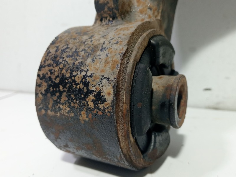 Recambio de brazo suspension inferior delantero derecho para chrysler jeep cherokee (kj) 2.5 crd básico referencia OEM IAM 52088