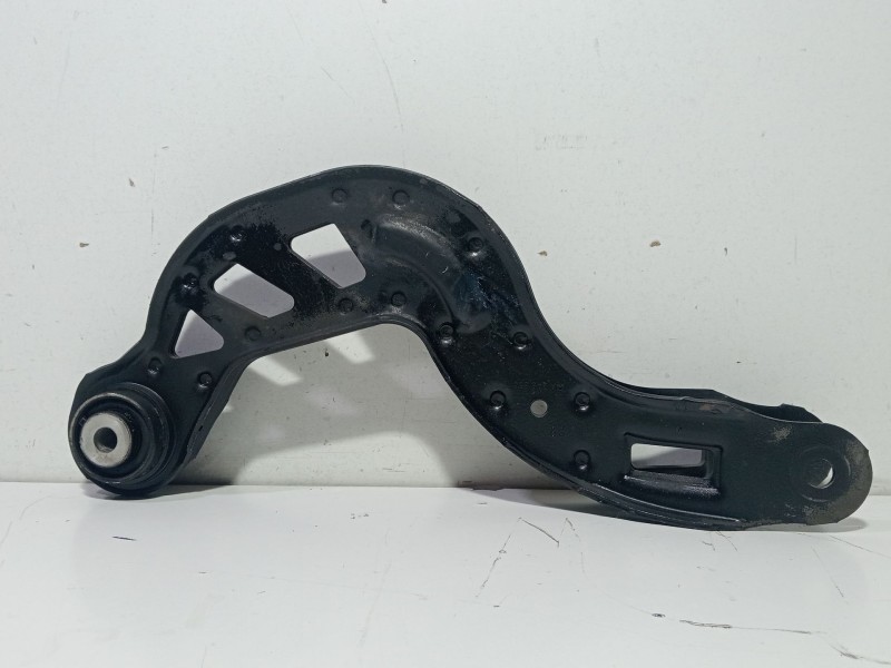 Recambio de brazo suspension inferior trasero izquierdo para chrysler jeep cherokee (kj) 2.5 crd básico referencia OEM IAM JEEP 