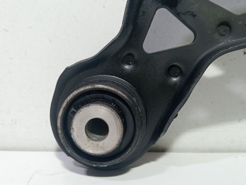 Recambio de brazo suspension inferior trasero izquierdo para chrysler jeep cherokee (kj) 2.5 crd básico referencia OEM IAM JEEP 