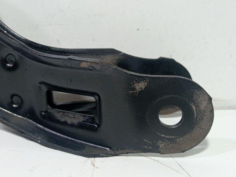 Recambio de brazo suspension inferior trasero izquierdo para chrysler jeep cherokee (kj) 2.5 crd básico referencia OEM IAM JEEP 