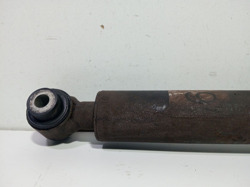 Recambio de amortiguador trasero derecho para mercedes-benz clase b sports tourer (w246, w242) b 180 cdi (246.200) referencia OE