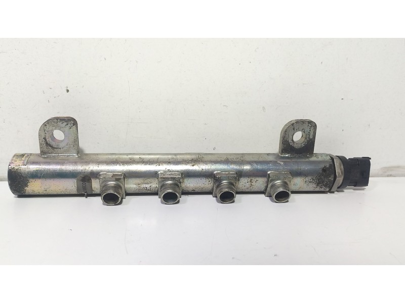 Recambio de rampa inyectora para opel insignia a (g09) 2.0 cdti (68) referencia OEM IAM 0445214199  
