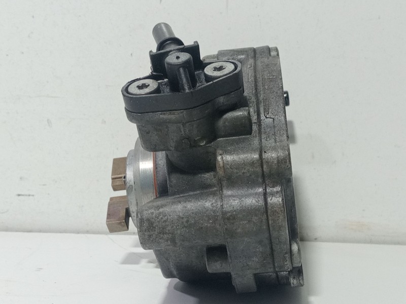 Recambio de depresor freno / bomba vacio para peugeot 308 1.6 16v hdi referencia OEM IAM 9804021880  