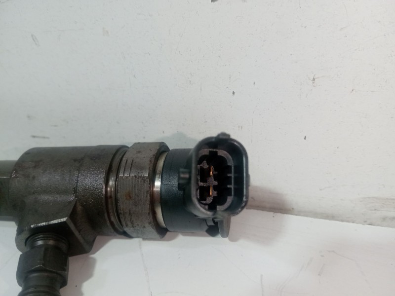 Recambio de inyector para peugeot partner caja/chasis 1.6 hdi 16v referencia OEM IAM 0445110340  