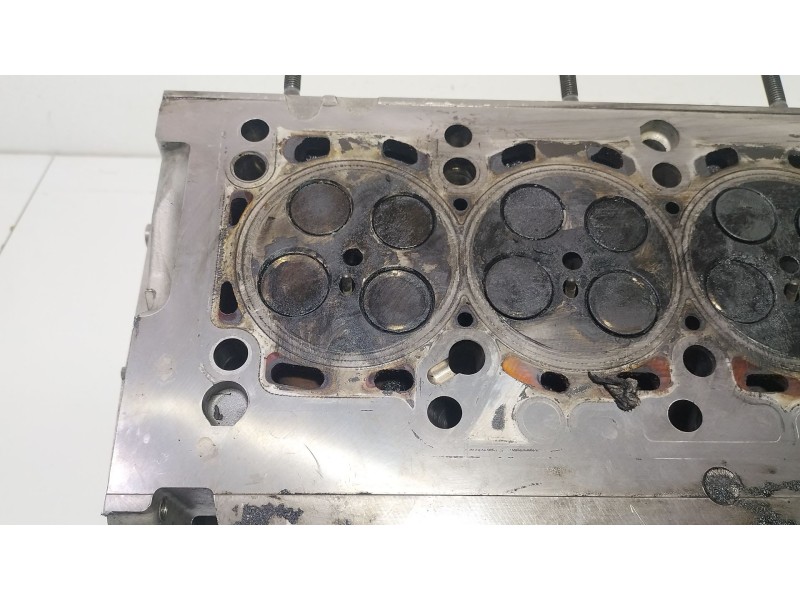 Recambio de culata para volkswagen golf vi (5k1) 1.6 tdi referencia OEM IAM 03L103373A  