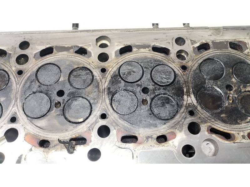 Recambio de culata para volkswagen golf vi (5k1) 1.6 tdi referencia OEM IAM 03L103373A  