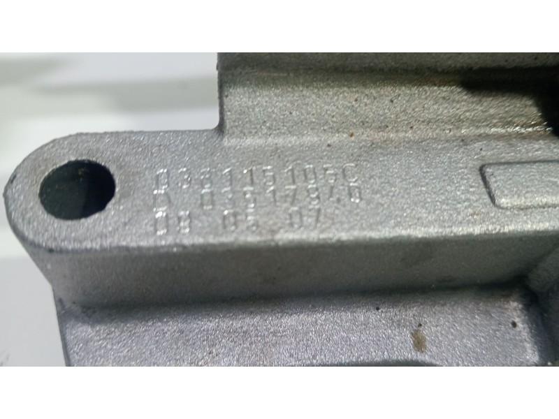 Recambio de bomba aceite para volkswagen golf v (1k1) 1.9 tdi 4motion referencia OEM IAM 038115105G  