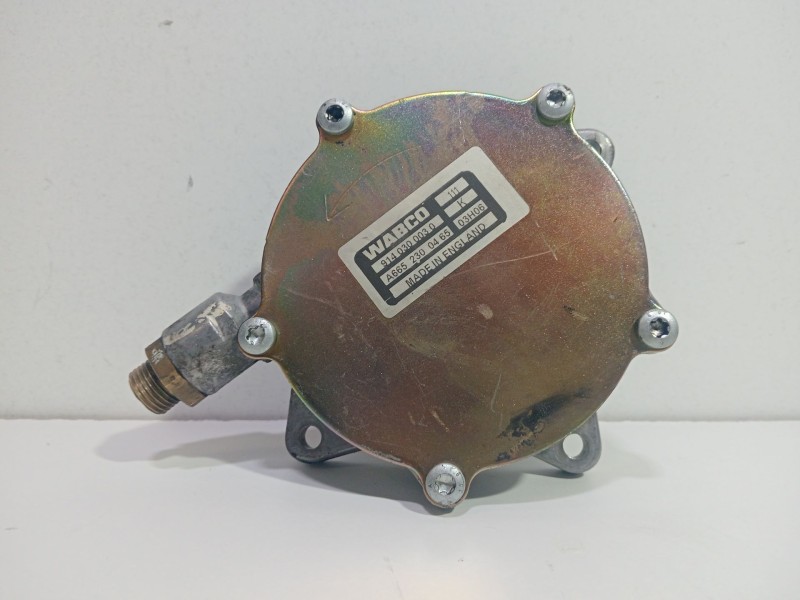 Recambio de depresor freno / bomba vacio para ssangyong kyron 200 xdi limited referencia OEM IAM A6652300465  